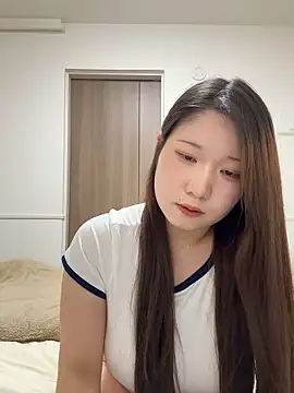  YUNOo0  online show from 04/10/26, 12:43