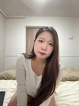  YUNOo0  online show from 04/23/26, 12:51