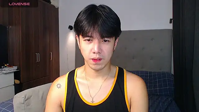 Addictiveboi online show from 11/13/25, 01:15