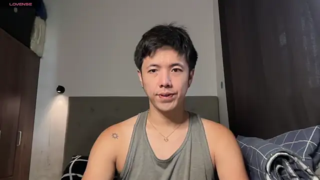 Snapshot of Addictiveboi chatting on 06/21/26, 03:31 Addictiveboi online show from 06/21/26, 03:31