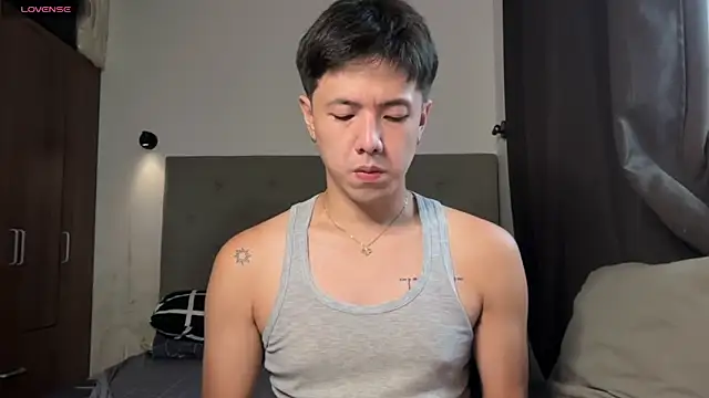 Snapshot of Addictiveboi chatting on 06/25/26, 07:13 Addictiveboi online show from 06/25/26, 07:13