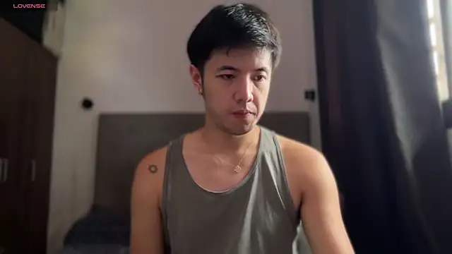 Snapshot of Addictiveboi chatting on 07/17/26, 04:08 Addictiveboi online show from 07/17/26, 04:08