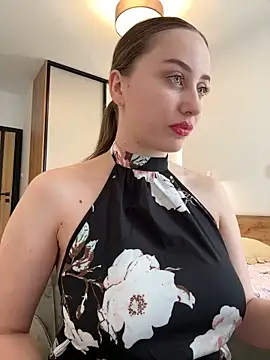 Maribelle Vinnie online show from 04/15/26, 11:50