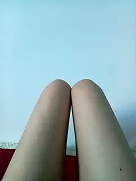 Snapshot of Hinna_x chatting on 06/15/26, 01:30 Hinna x online show from 06/15/26, 01:30