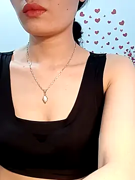 Snapshot of Hinna_x chatting on 06/21/26, 01:30 Hinna x online show from 06/21/26, 01:30