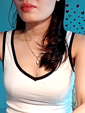 Snapshot of Hinna_x chatting on 06/28/26, 01:55 Hinna x online show from 06/28/26, 01:55