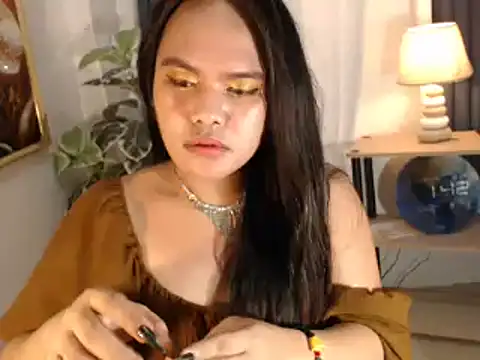 yourmochaloca69 online show from 10/23/25, 05:44