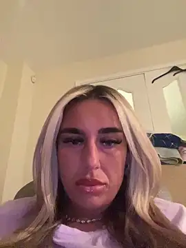 EllieMaeBaby online show from 04/05/26, 09:45