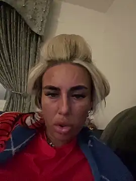 EllieMaeBaby online show from 04/18/26, 09:04