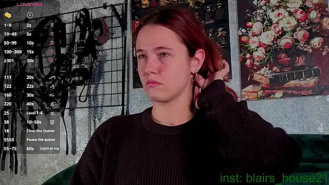 Snapshot of the_high_priestess chatting on 10/08/25, 05:05 the high priestess online show from 10/08/25, 05:05