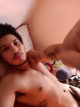 Snapshot of RuiMaddoox chatting on 11/25/25, 01:55 RuiMaddoox online show from 11/25/25, 01:55