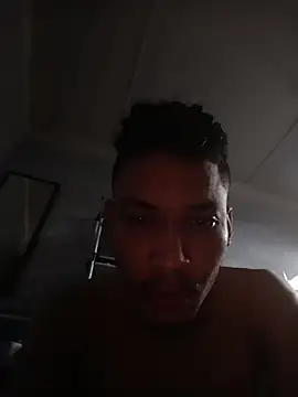 Snapshot of RuiMaddoox chatting on 11/29/25, 02:31 RuiMaddoox online show from 11/29/25, 02:31