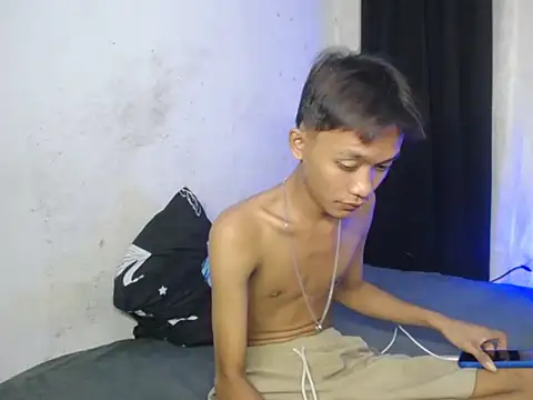 Innocentfucker online show from 02/15/26, 10:58