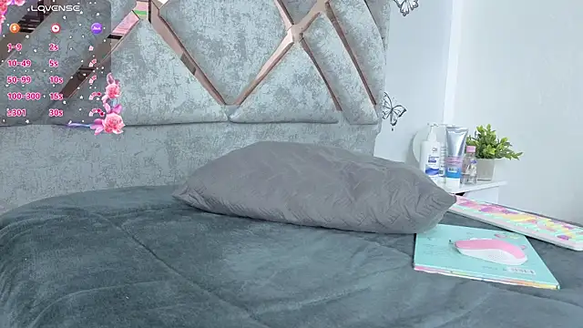 Sweet Khriis online show from 09/17/25, 03:41