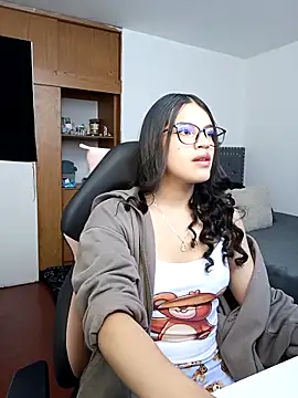 asumi 18 online show from 09/10/25, 03:01