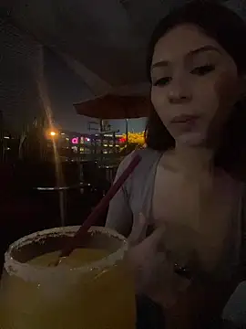 Melody-baby online show from 11/28/25, 11:29