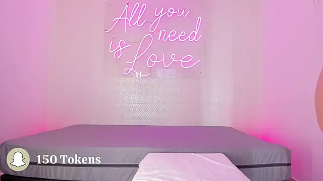 aleksandramiller  online show from 09/26/25, 01:04