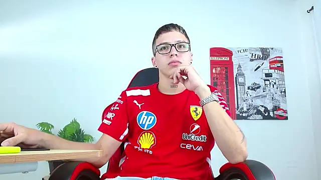 Cumandres18 online show from 09/09/25, 02:05