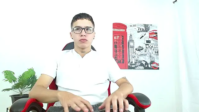 Cumandres18 online show from 09/22/25, 02:08