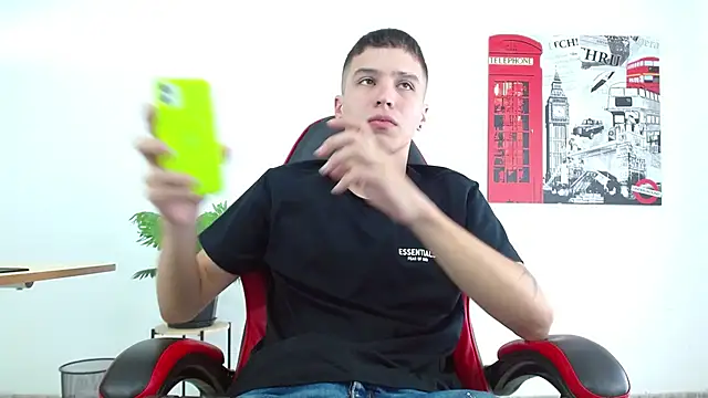 Cumandres18 online show from 10/06/25, 02:14