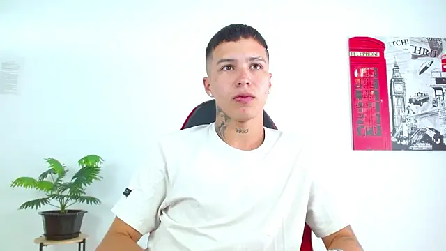 Cumandres18 online show from 03/25/26, 02:34