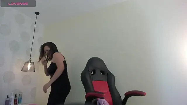 GIANAMILLER6 online show from 11/07/25, 12:16