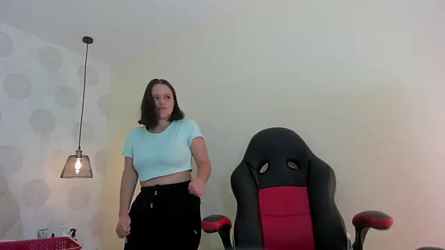 GIANAMILLER6 online show from 11/22/25, 12:15