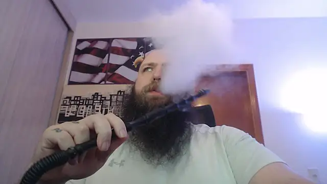 Snapshot of PayMasterGus chatting on 09/10/25, 02:55 PayMasterGus online show from 09/10/25, 02:55