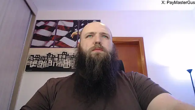 Snapshot of PayMasterGus chatting on 09/15/25, 11:38 PayMasterGus online show from 09/15/25, 11:38