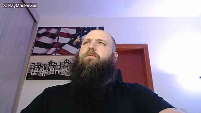 Snapshot of PayMasterGus chatting on 09/17/25, 10:11 PayMasterGus online show from 09/17/25, 10:11