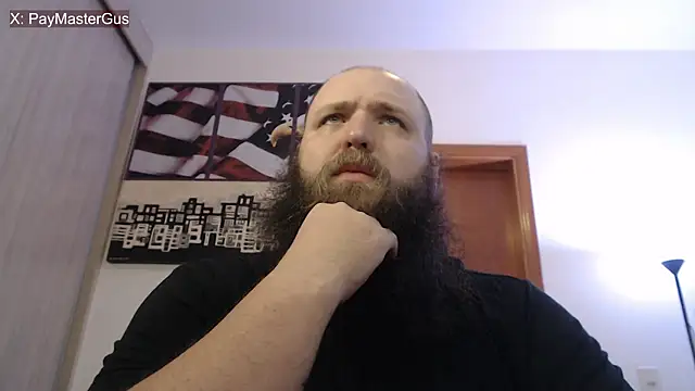 Snapshot of PayMasterGus chatting on 09/28/25, 04:29 PayMasterGus online show from 09/28/25, 04:29