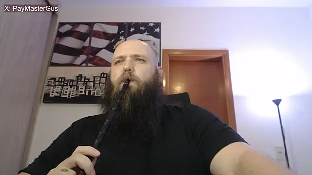 Snapshot of PayMasterGus chatting on 10/05/25, 02:54 PayMasterGus online show from 10/05/25, 02:54