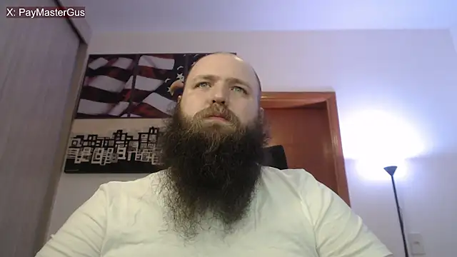 Snapshot of PayMasterGus chatting on 10/11/25, 02:22 PayMasterGus online show from 10/11/25, 02:22