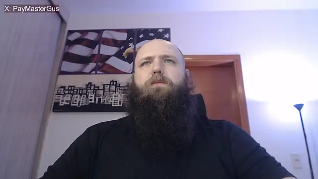 Snapshot of PayMasterGus chatting on 10/18/25, 03:31 PayMasterGus online show from 10/18/25, 03:31