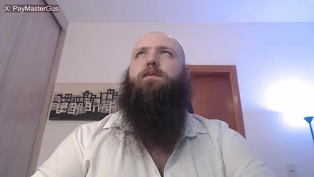 Snapshot of PayMasterGus chatting on 11/15/25, 03:15 PayMasterGus online show from 11/15/25, 03:15