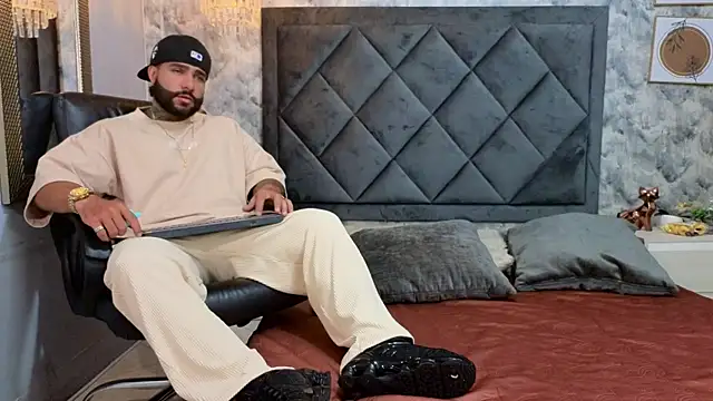 Apolo rousse1 online show from 09/10/25, 08:09