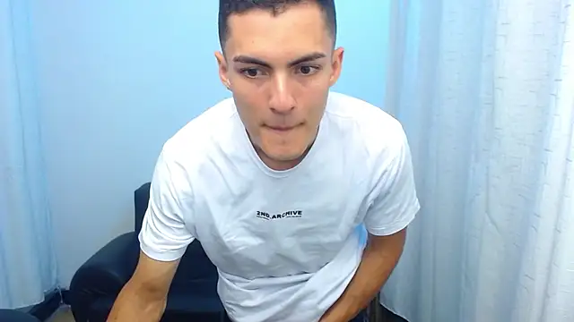 Matiius18 online show from 03/25/26, 01:50