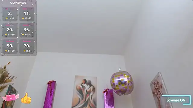 Snapshot of Lola_wish1 chatting on 09/24/25, 04:49 Lola wish1 online show from 09/24/25, 04:49