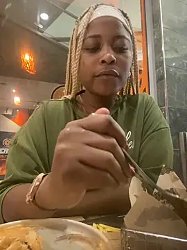 BQueen223 online show from 10/17/25, 07:05