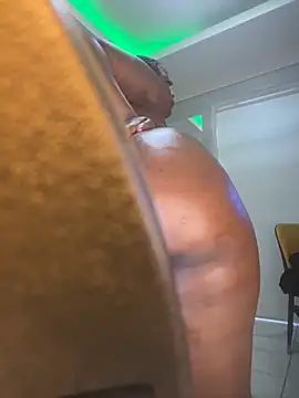 BQueen223 online show from 10/26/25, 08:48