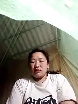 Snapshot of Mptrangp chatting on 04/08/26, 08:31 Mptrangp online show from 04/08/26, 08:31