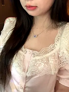 Nana kute20 online show from 10/19/25, 07:42