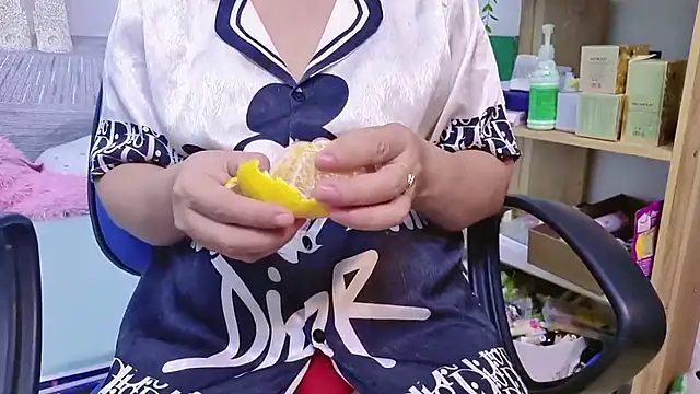 MichiLovely online show from 10/17/25, 10:07