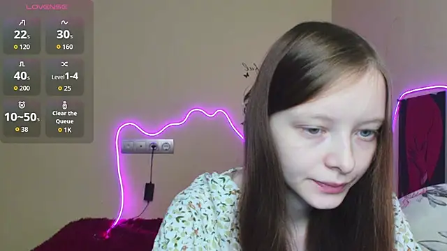 AliceHaris online show from 10/22/25, 03:18