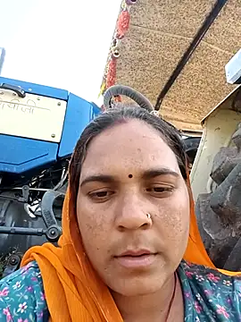 Radha hotx online show from 10/18/25, 08:37