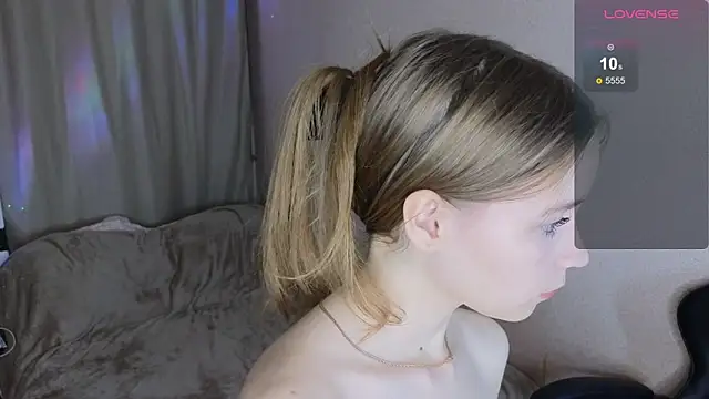 Snapshot of taddy_shy chatting on 10/29/25, 05:36 taddy shy online show from 10/29/25, 05:36