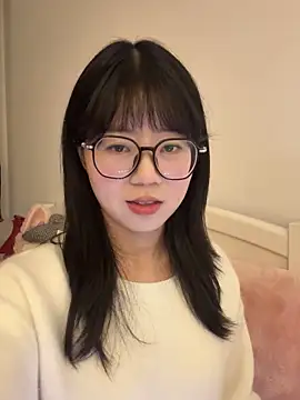 Ella-A9 online show from 01/18/26, 04:22