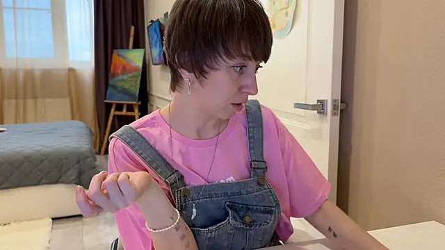 daniellia  online show from 03/27/26, 02:17