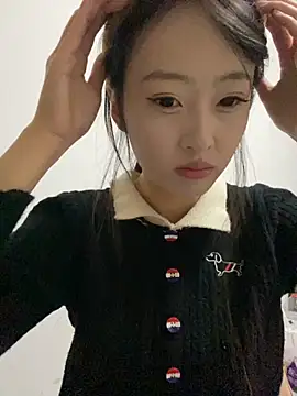 MengMeng0515 online show from 11/19/25, 10:48