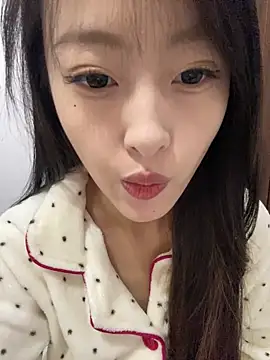 MengMeng0515 online show from 12/20/25, 12:45